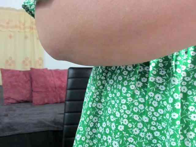 yessmellie webcam