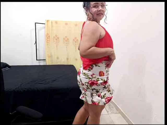 yessmellie webcam