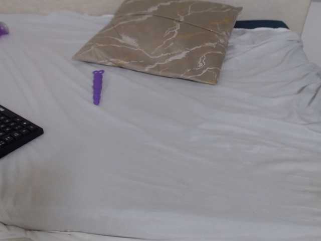Victoria-Velvet live cam on BongaCams