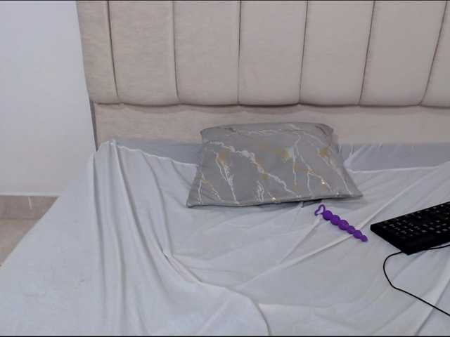 Victoria-Velvet live cam on BongaCams