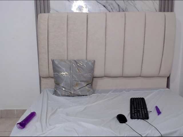 Victoria-Velvet live cam on BongaCams