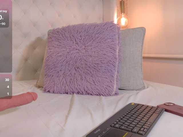 Sellene-bloom live cam preview