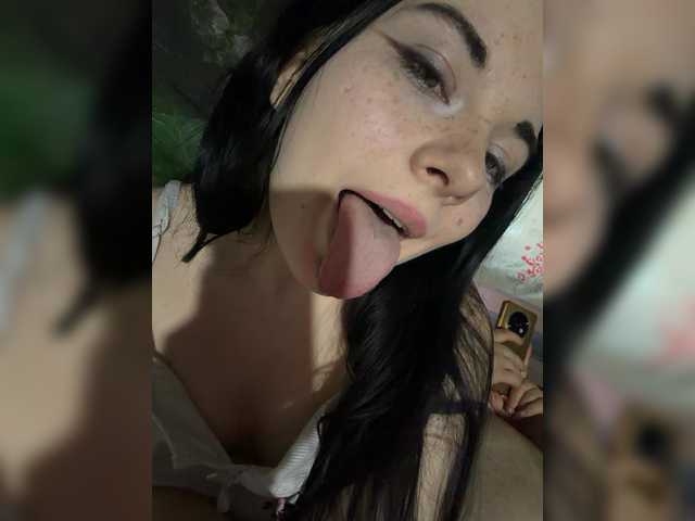 Fenychek live cam on BongaCams