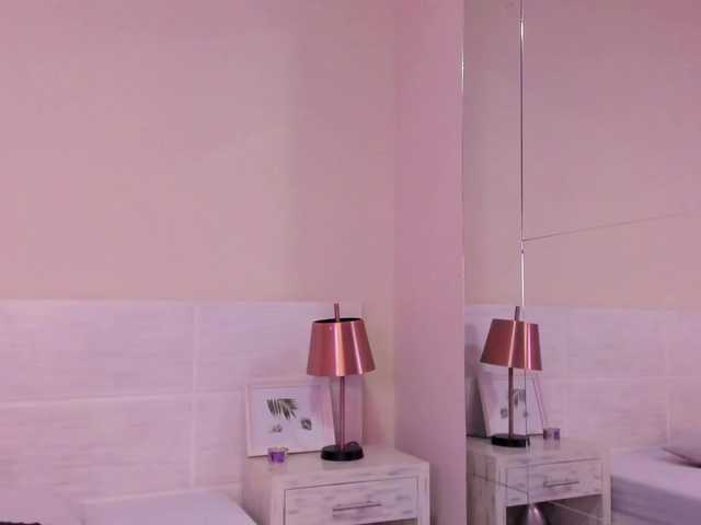 Sarah-Hill live cam on BongaCams