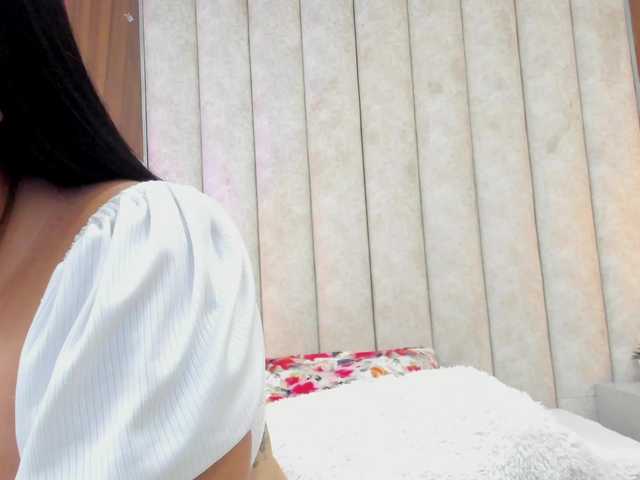 Sarah-Hill live cam on BongaCams