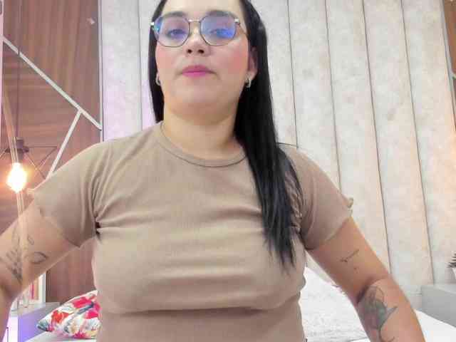 Modelo: Sarah-Hill