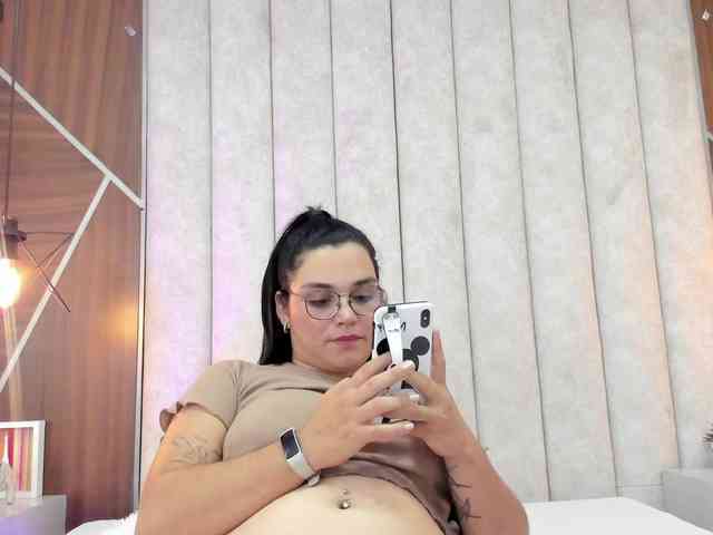 Sarah-Hill webcam