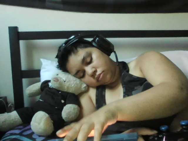 Gamergurl3000 live cam preview