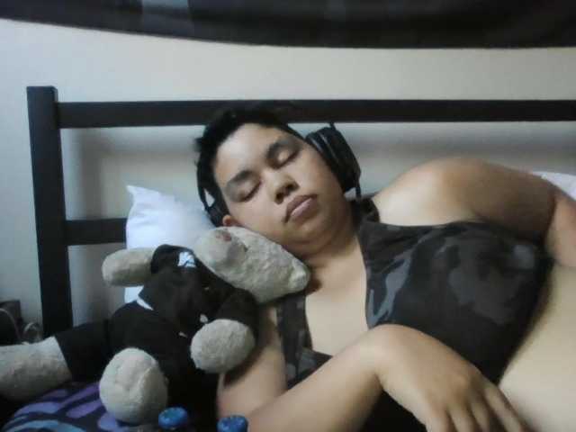 Gamergurl3000, live now on BongaCams