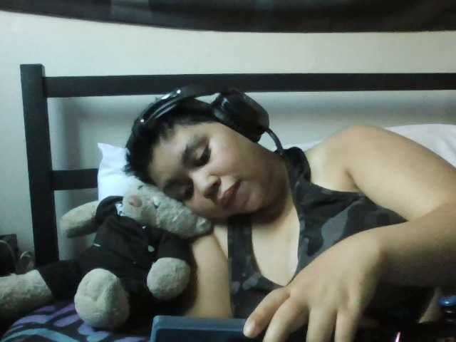 Gamergurl3000 live cam on BongaCams