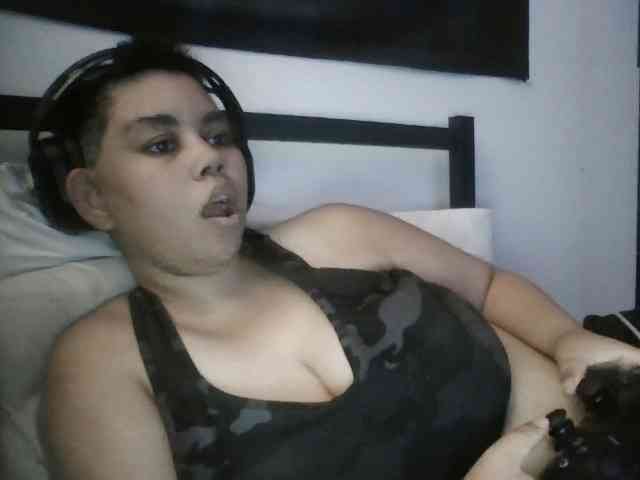 Gamergurl3000 webcam