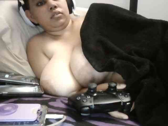 Gamergurl3000 webcam