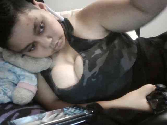 Gamergurl3000 webcam