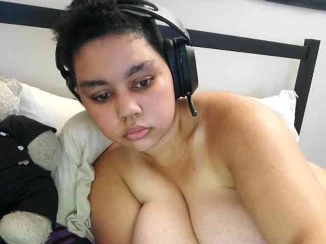 Gamergurl3000 webcam