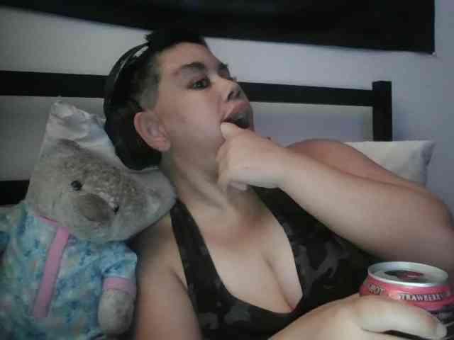 Gamergurl3000 webcam