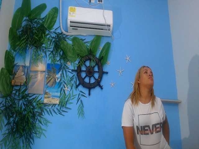 smallmerry21 live cam on BongaCams