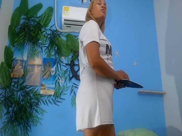smallmerry21 live cam on BongaCams