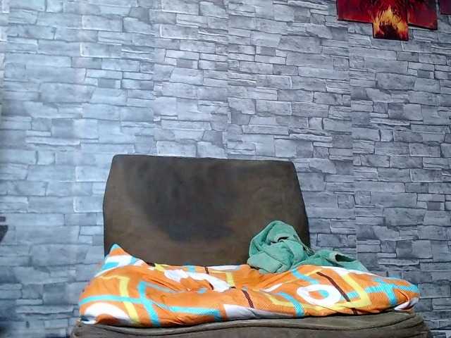 moiseshott live cam