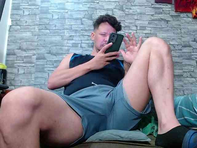 moiseshott moiseshott