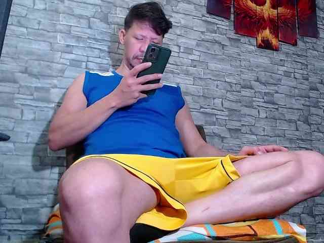 moiseshott moiseshott