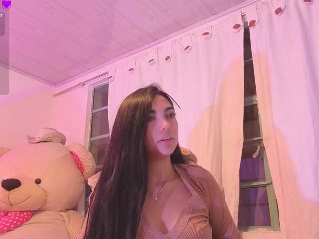 VALENBLOOM-TAY1 live cam on BongaCams