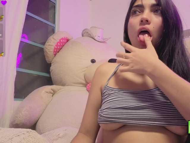VALENBLOOM-TAY1 live cam on BongaCams
