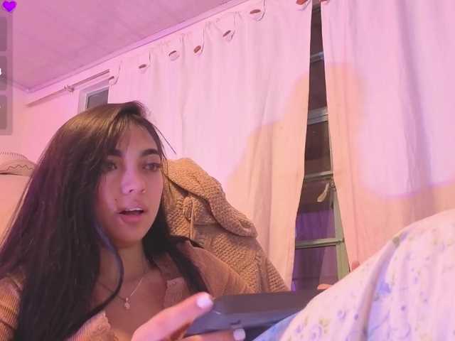 VALENBLOOM-TAY1 live cam on BongaCams