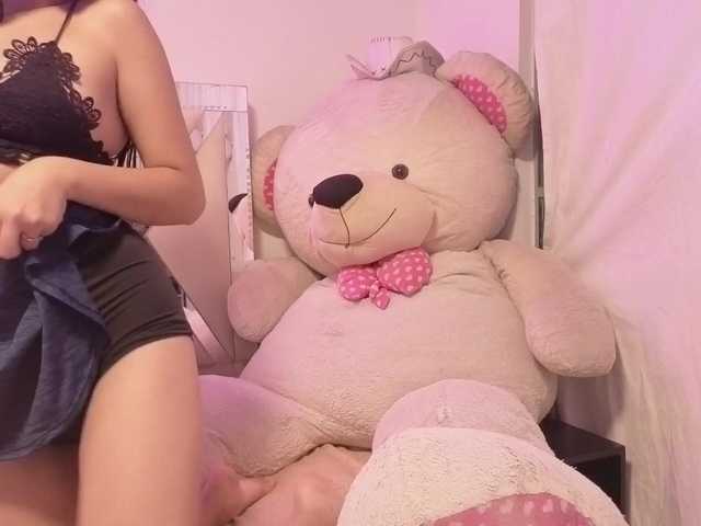 VALENBLOOM-TAY1 live cam on BongaCams
