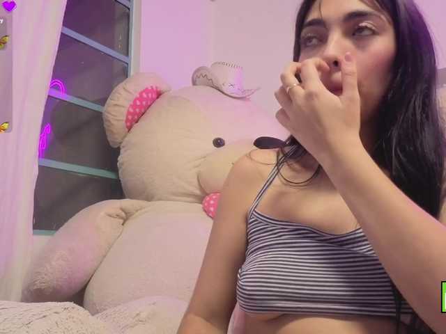 VALENBLOOM-TAY1 live cam on BongaCams
