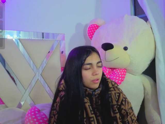 VALENBLOOM-TAY1 live cam on BongaCams