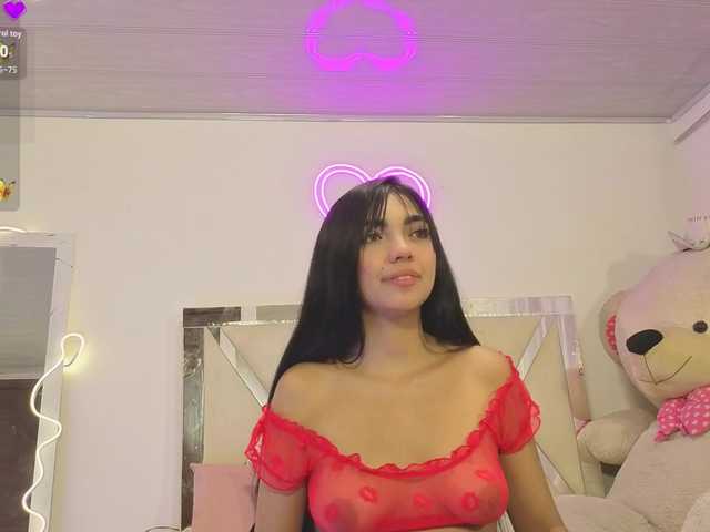 VALENBLOOM-TAY1 live cam on BongaCams
