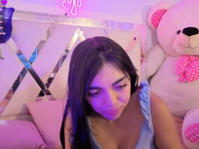 VALENBLOOM-TAY1 live cam on BongaCams