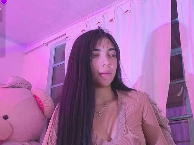 VALENBLOOM-TAY1 live cam on BongaCams
