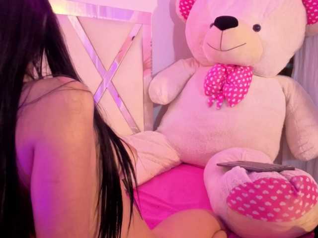 VALENBLOOM-TAY1 live cam on BongaCams