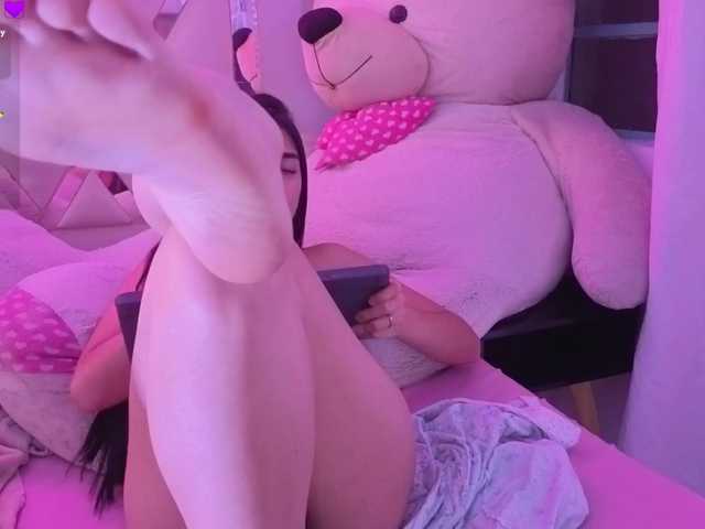 VALENBLOOM-TAY1 live cam on BongaCams