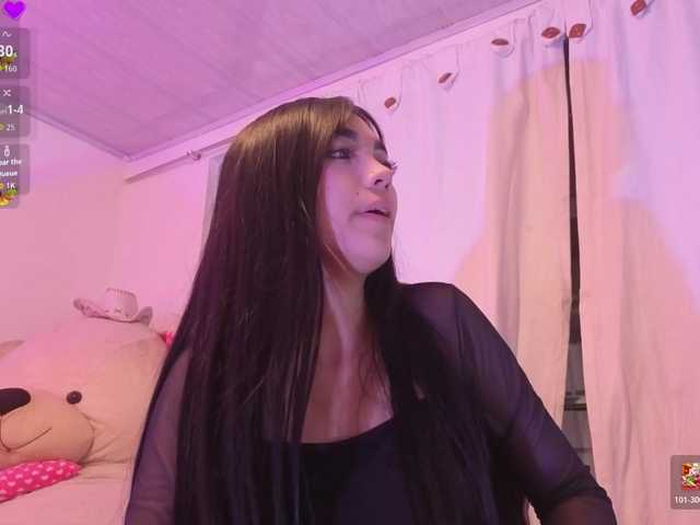 VALENBLOOM-TAY1 live cam on BongaCams