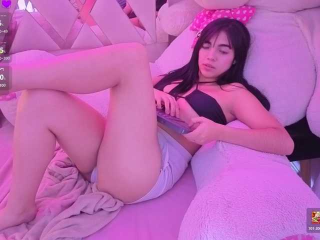 VALENBLOOM-TAY1 live cam on BongaCams