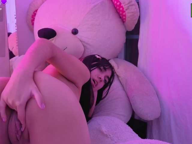 VALENBLOOM-TAY1 live cam on BongaCams