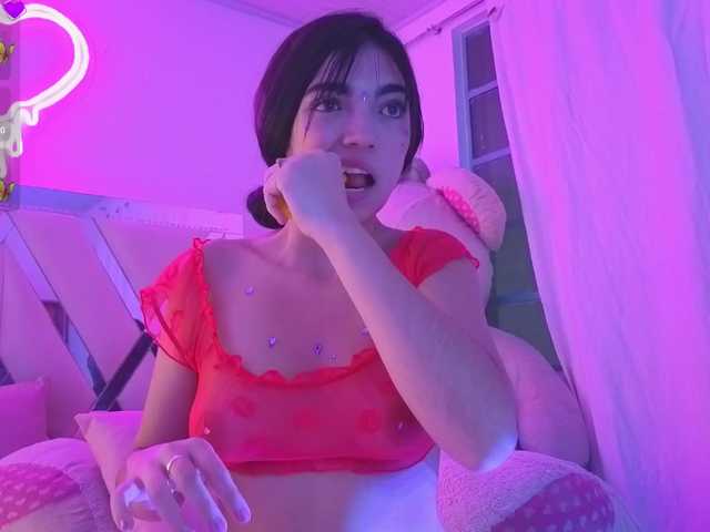 VALENBLOOM-TAY1 live cam on BongaCams
