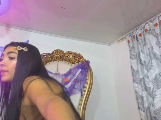 VALENBLOOM-TAY1 live cam on BongaCams