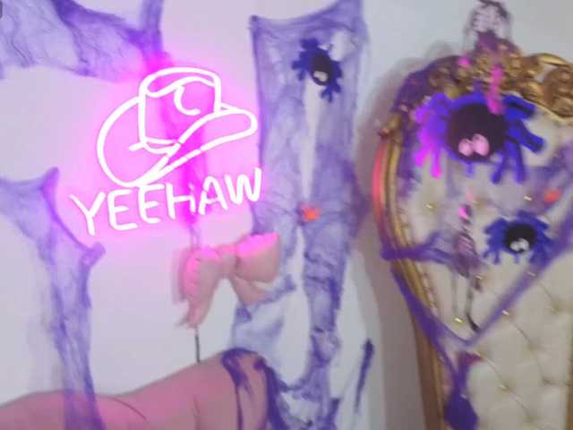 VALENBLOOM-TAY1 live cam on BongaCams