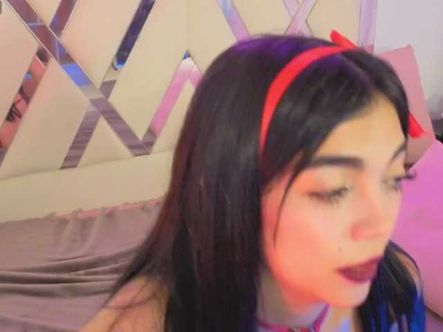 VALENBLOOM-TAY1 live cam on BongaCams