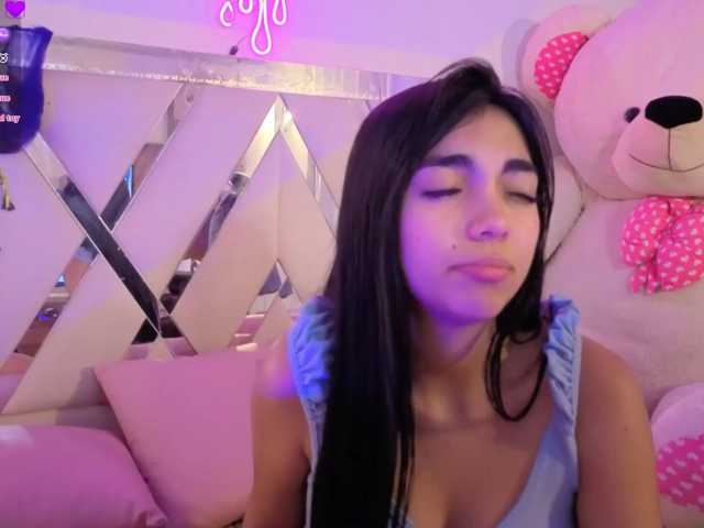 VALENBLOOM-TAY1 live cam on BongaCams