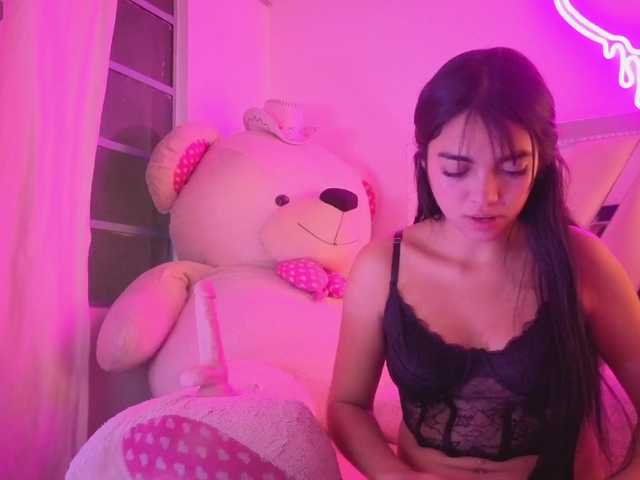 VALENBLOOM-TAY1 live cam on BongaCams
