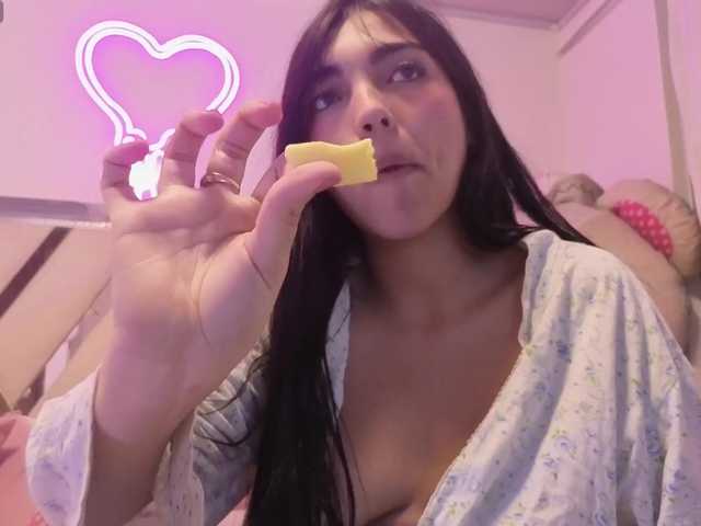 VALENBLOOM-TAY1 live cam on BongaCams