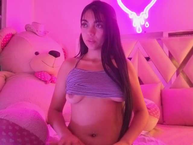VALENBLOOM-TAY1 live cam on BongaCams