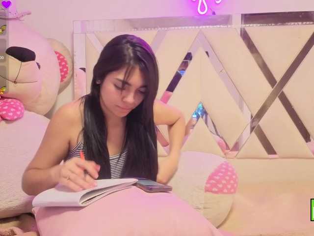 VALENBLOOM-TAY1 live cam on BongaCams