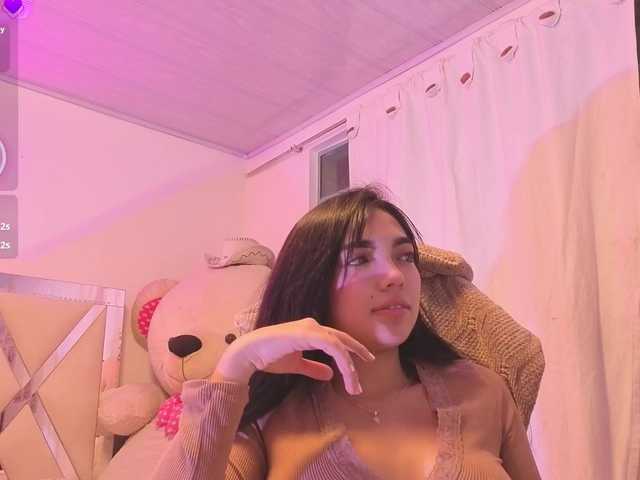 VALENBLOOM-TAY1 live cam on BongaCams