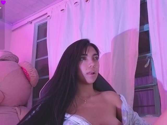 VALENBLOOM-TAY1 live cam on BongaCams