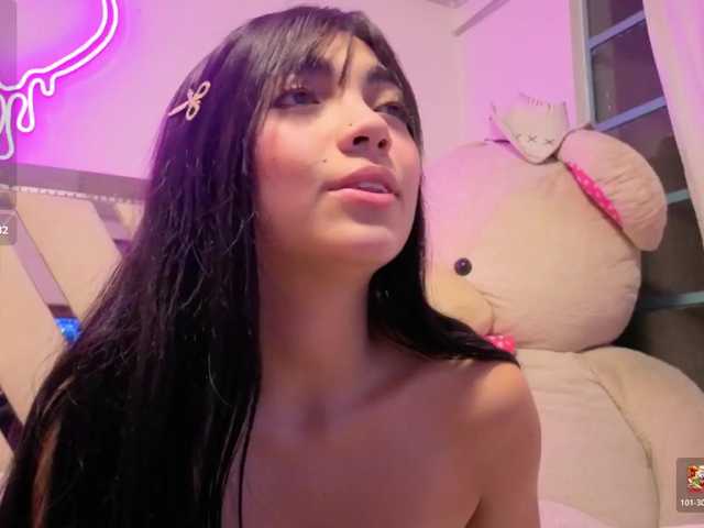 VALENBLOOM-TAY1 live cam on BongaCams